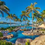 Enorme y lujoso complejo turístico frente al mar »